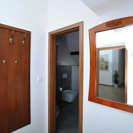 بيت ضيافة Kral Jiri 3*